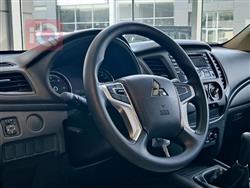 میتسوبیشی L200